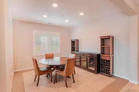 Dining - 45951 Camino Rubi, Temecula, CA 92592 photo 2 of 2