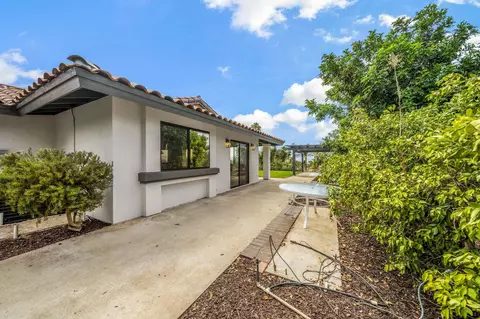 3969 Monserate Ter, Fallbrook, CA 92028 photo 11
