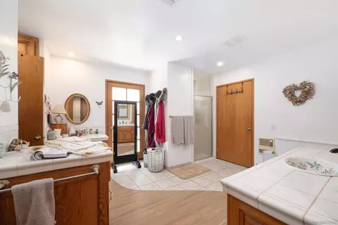 Bath - 1665 Star Valley Rd, Alpine, CA 91901 photo 1 of 5