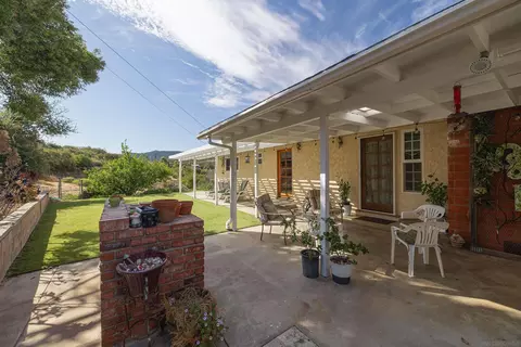 Exterior - 1665 Star Valley Rd, Alpine, CA 91901 photo 5 of 8