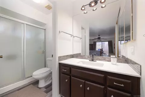 Bath - 1665 Star Valley Rd, Alpine, CA 91901 photo 3 of 5