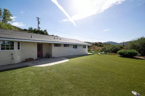 Exterior - 1665 Star Valley Rd, Alpine, CA 91901 photo 2 of 8