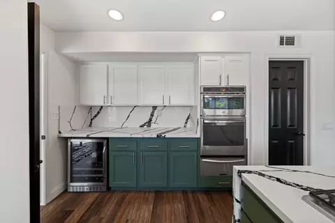 Kitchen - 40671 Calle Katerine, Temecula, CA 92591 photo 5 of 6