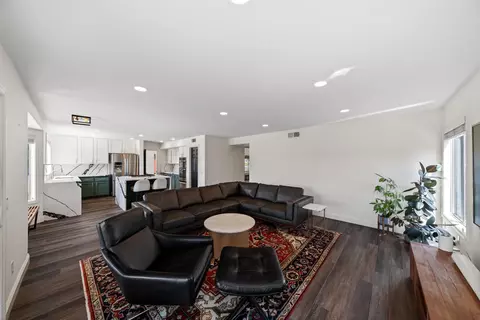 Living - 40671 Calle Katerine, Temecula, CA 92591 photo 3 of 4