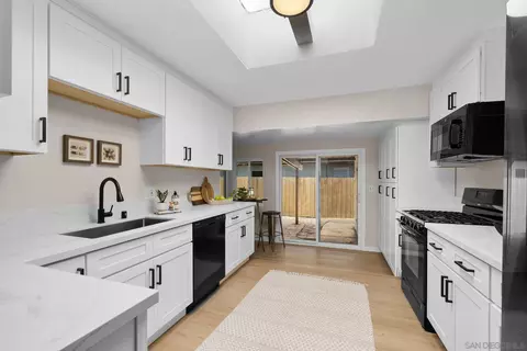 Kitchen - 225 Carter, El Cajon, CA 92020 photo 1 of 3