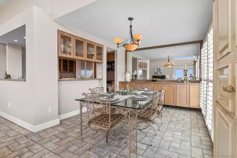 Dining - 7550 Eads Ave #404, La Jolla, CA 92037 photo 2 of 3