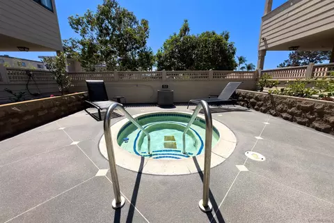 Exterior - 7550 Eads Ave #404, La Jolla, CA 92037 photo 2 of 2