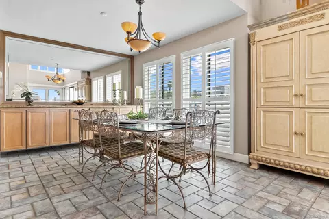 Dining - 7550 Eads Ave #404, La Jolla, CA 92037 photo 3 of 3