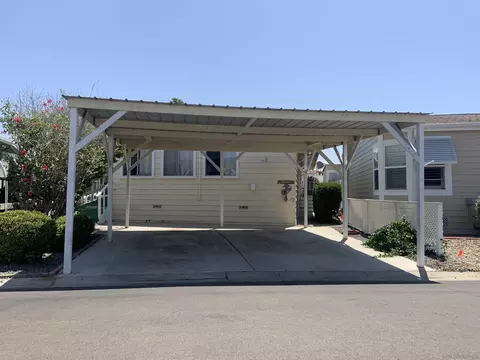 1600 E Vista Way #17, Vista, CA 92084