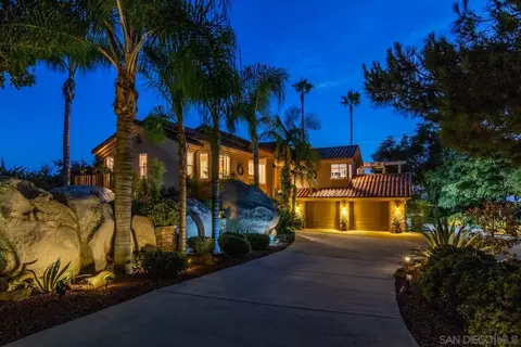 Exterior - 10111 Circle P Ln, Escondido, CA 92026 photo 2 of 27