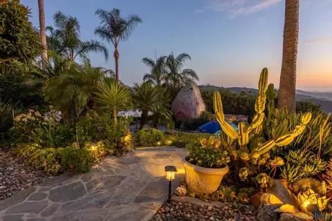 Exterior - 10111 Circle P Ln, Escondido, CA 92026 photo 12 of 27