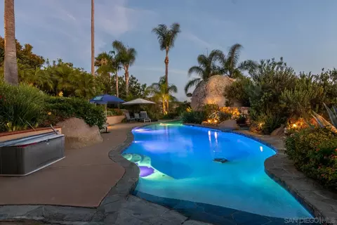 Exterior - 10111 Circle P Ln, Escondido, CA 92026 photo 13 of 27