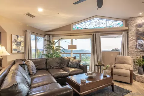 Living - 10111 Circle P Ln, Escondido, CA 92026 photo 3 of 3