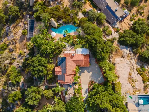 View/Area - 10111 Circle P Ln, Escondido, CA 92026 photo 8 of 8