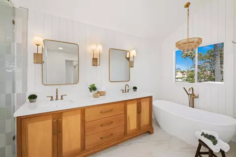 Bath - 58 Spinnaker Way, Coronado, CA 92118 photo 1 of 4