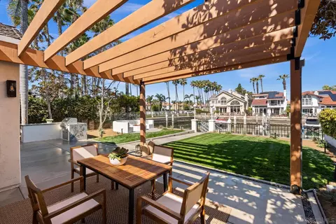 Exterior - 58 Spinnaker Way, Coronado, CA 92118 photo 4 of 9