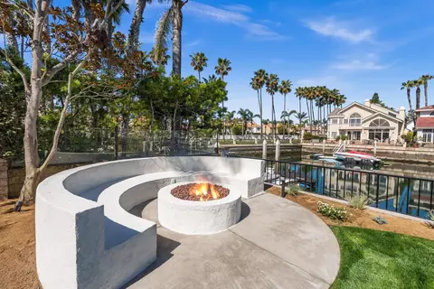 Exterior - 58 Spinnaker Way, Coronado, CA 92118 photo 8 of 9