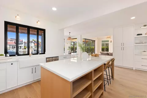 Kitchen - 58 Spinnaker Way, Coronado, CA 92118 photo 4 of 6