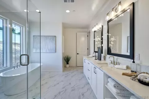 659 Hamilton Ln, Escondido, CA 92029 photo 21