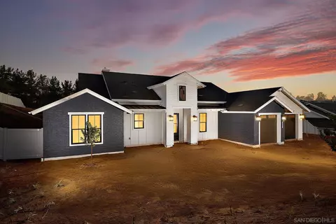 659 Hamilton Ln, Escondido, CA 92029 photo 27