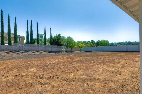 659 Hamilton Ln, Escondido, CA 92029 photo 25