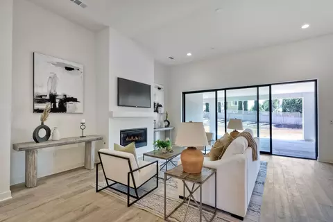 659 Hamilton Ln, Escondido, CA 92029 photo 3