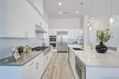 659 Hamilton Ln, Escondido, CA 92029 photo 10