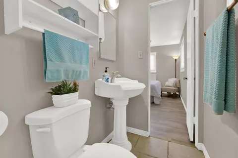 Bath - 615 N Palm Ave, Brawley, CA 92227 photo 2 of 2