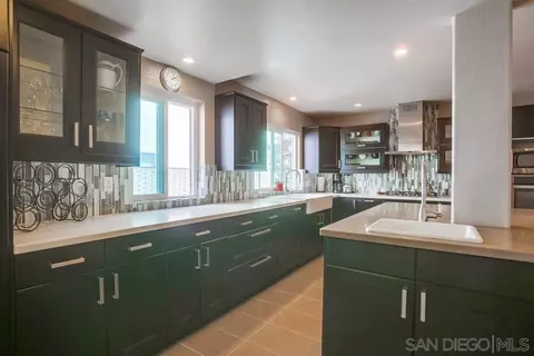 1868 Avenida Segovia, Oceanside, CA 92056 photo 13