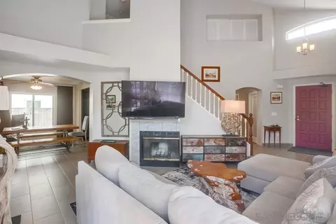 1868 Avenida Segovia, Oceanside, CA 92056 photo 7