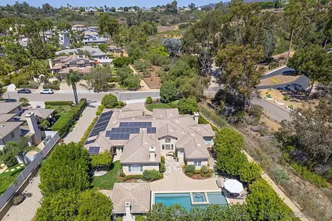 View/Area - 947 Via Di Felicita, Encinitas, CA 92024 photo 2 of 2