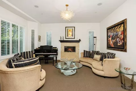 Living - 947 Via Di Felicita, Encinitas, CA 92024 photo 1 of 2