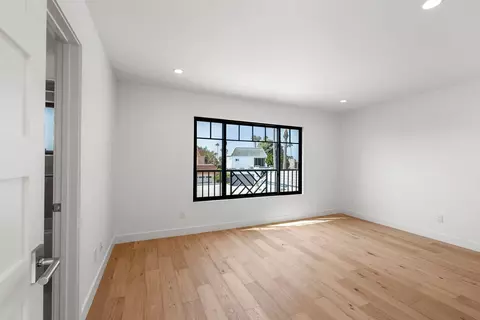 Bedroom - 15 Half Moon Bnd, Coronado, CA 92118 photo 2 of 2