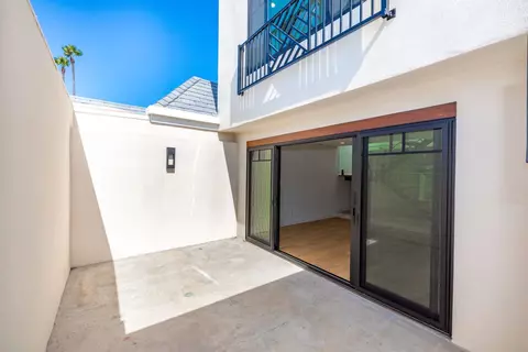 Exterior - 15 Half Moon Bnd, Coronado, CA 92118 photo 7 of 16