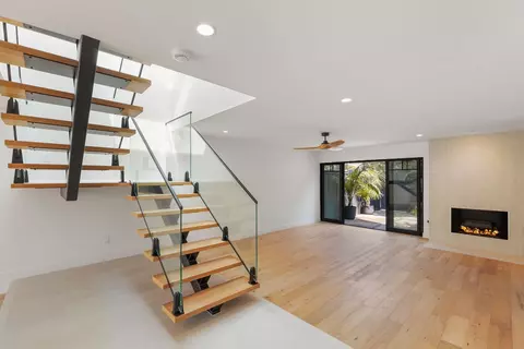Living - 15 Half Moon Bnd, Coronado, CA 92118 photo 3 of 7