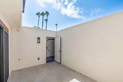 Exterior - 15 Half Moon Bnd, Coronado, CA 92118 photo 6 of 16