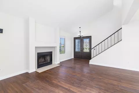 Living - 39528 Shadow View Ct, Temecula, CA 92591 photo 3 of 3