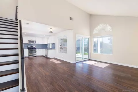 Living - 39528 Shadow View Ct, Temecula, CA 92591 photo 1 of 3