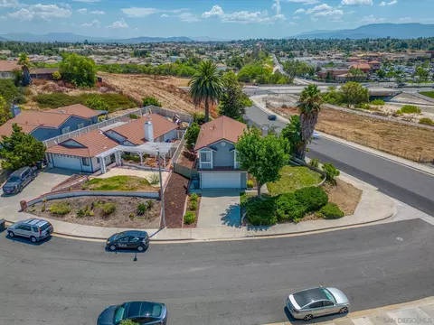 View/Area - 39528 Shadow View Ct, Temecula, CA 92591 photo 2 of 4