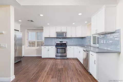 Kitchen - 39528 Shadow View Ct, Temecula, CA 92591 photo 1 of 3