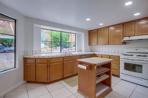Kitchen - 10095 Jacoby Rd, Spring Valley, CA 91977 photo 2 of 2