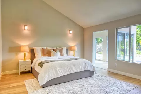 Bedroom - 13988 Pequot Dr, Poway, CA 92064 photo 1 of 7