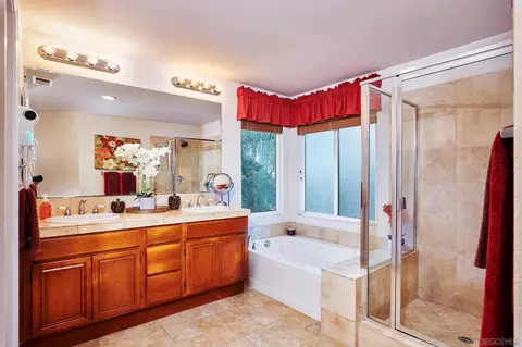 Bath - 828 Briarpoint Pl, San Diego, CA 92154 photo 1 of 1