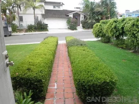 Exterior - 5641 Chelsea Ave, La Jolla, CA 92037 photo 3 of 3