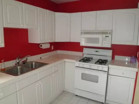 Kitchen - 5641 Chelsea Ave, La Jolla, CA 92037 photo 3 of 4