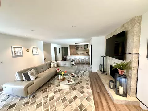 Living - 1526 Ynez Pl, Coronado, CA 92118 photo 2 of 4