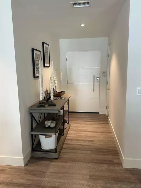 Entry Way - 1526 Ynez Pl, Coronado, CA 92118 photo 1 of 1