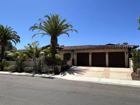8656 Glenwick Ln, La Jolla, CA 92037