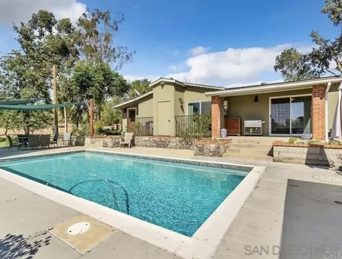 Exterior - 362 Steffy Rd, Ramona, CA 92065 photo 6 of 9