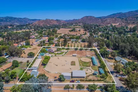 1233 North Ave, Escondido, CA 92026